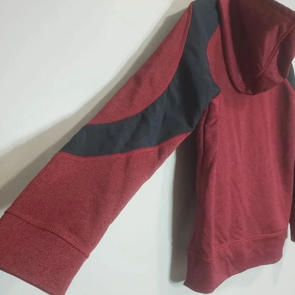 Puma Red/Black  Mens Track Suit Jacket with Hood,size S (8). - Picture 3 of 5